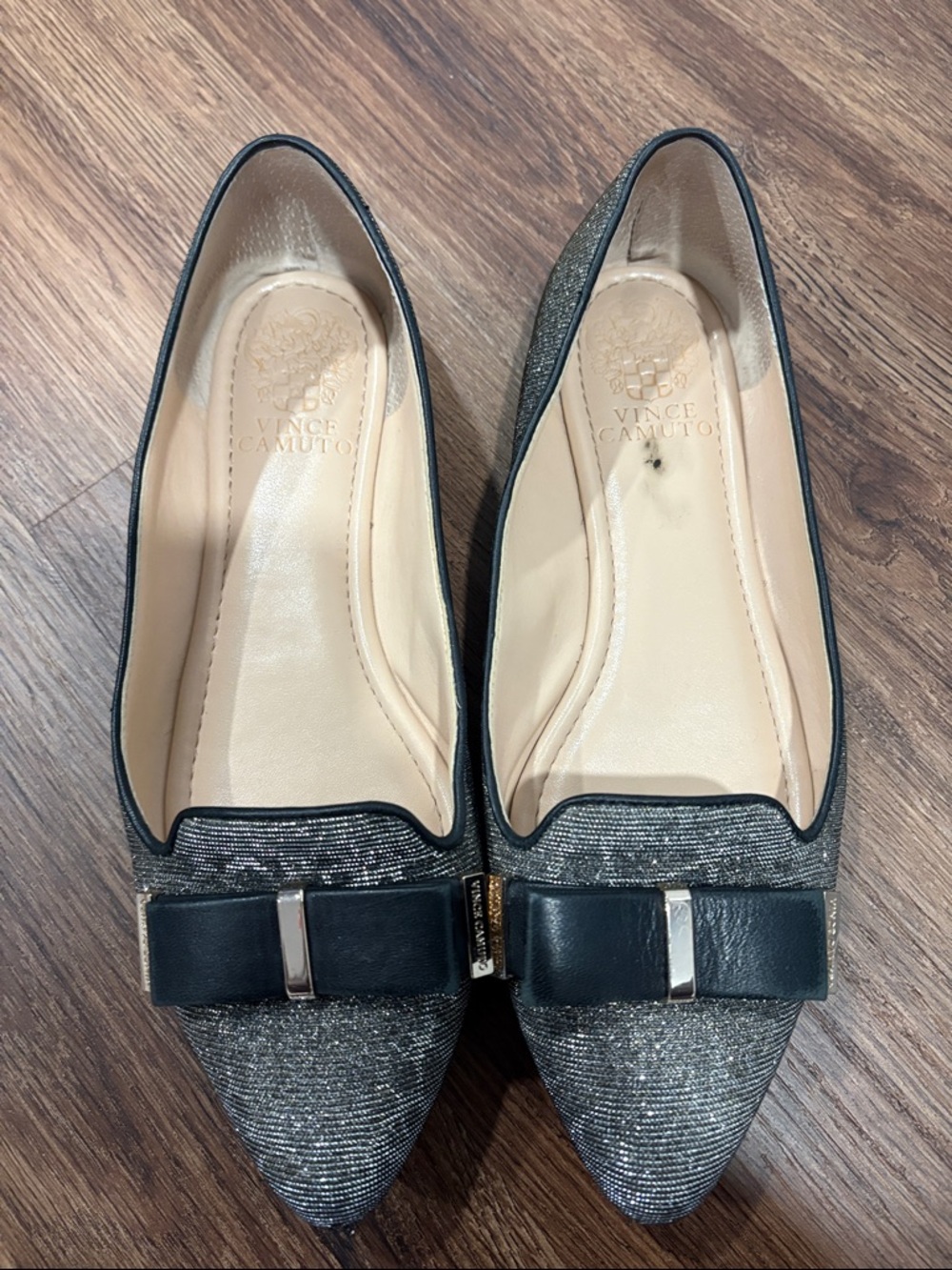 Vince Camuto Women's Metallic Black Pointed-Toe Bow Flats